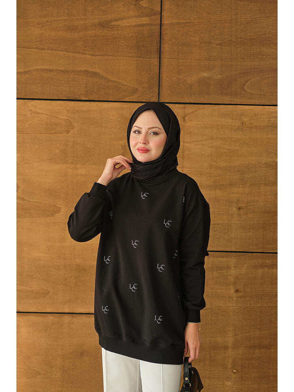 Kadın LCC Taş Detay Bisiket Yaka Sweat Siyah