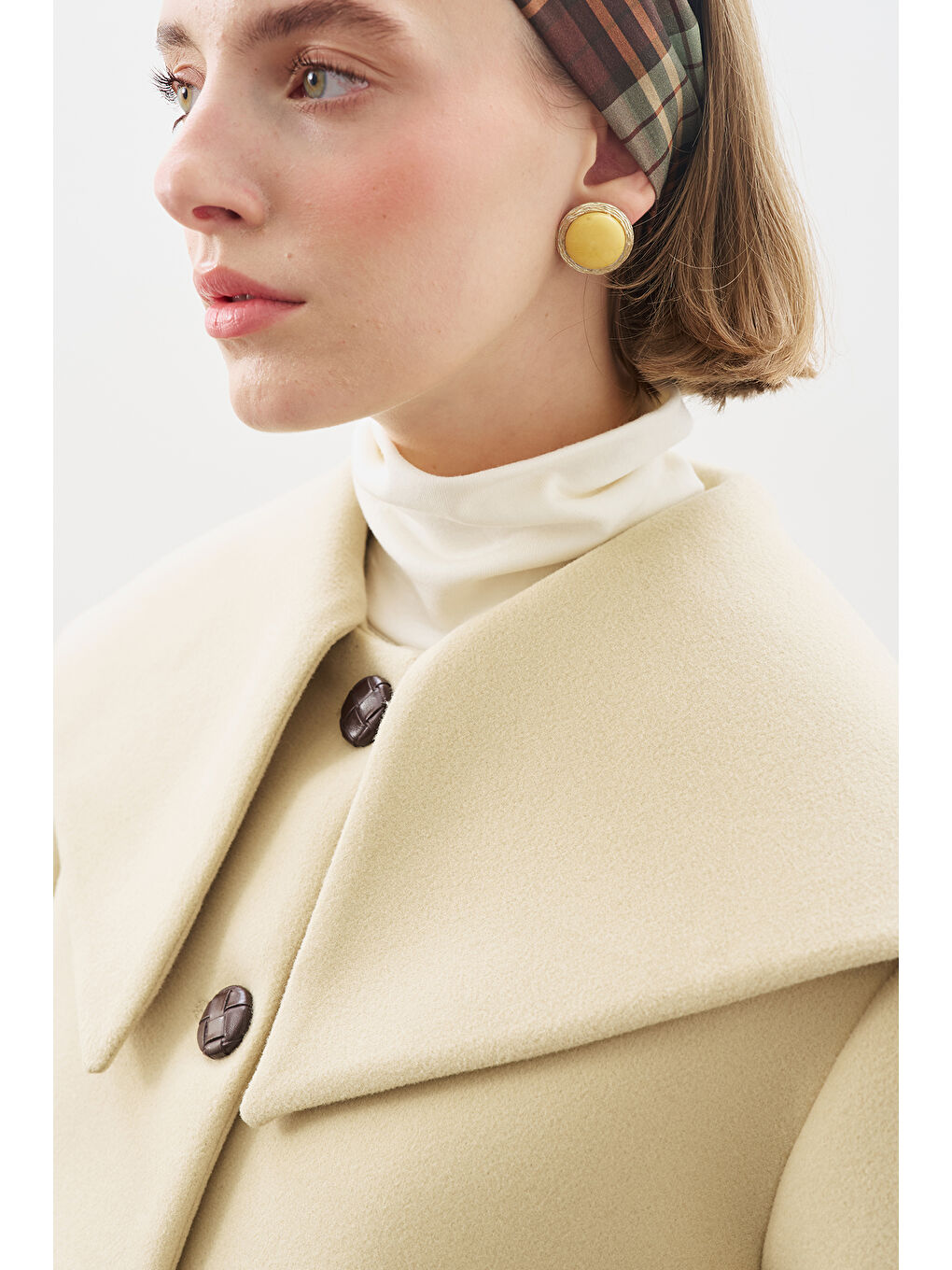 Bej Düğme Detaylı Kaşe Ceket Kum-4