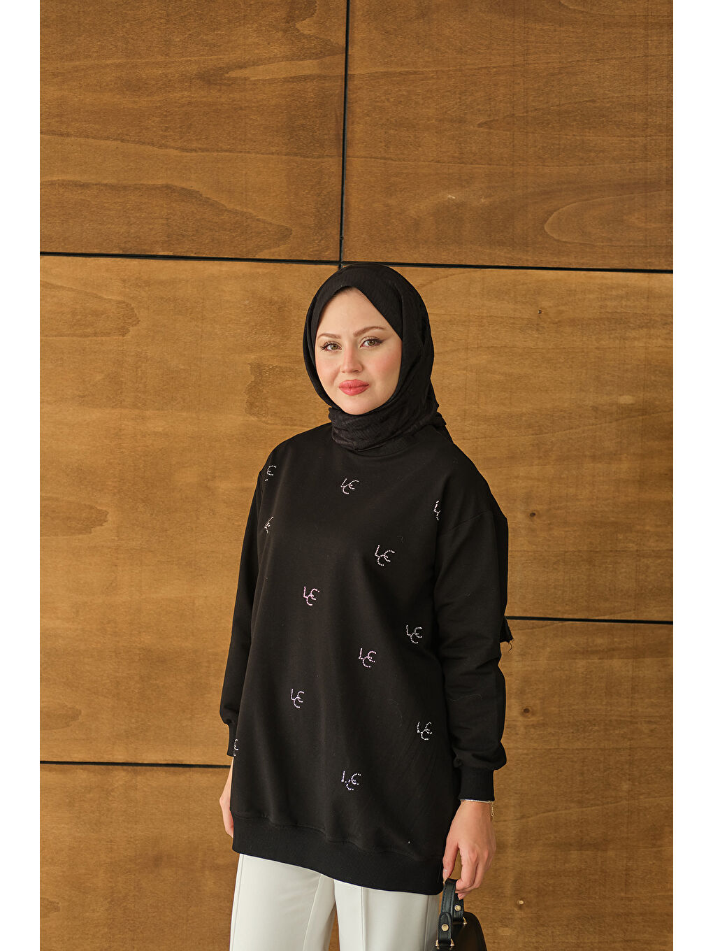 Kadın LCC Taş Detay Bisiket Yaka Sweat Siyah-2
