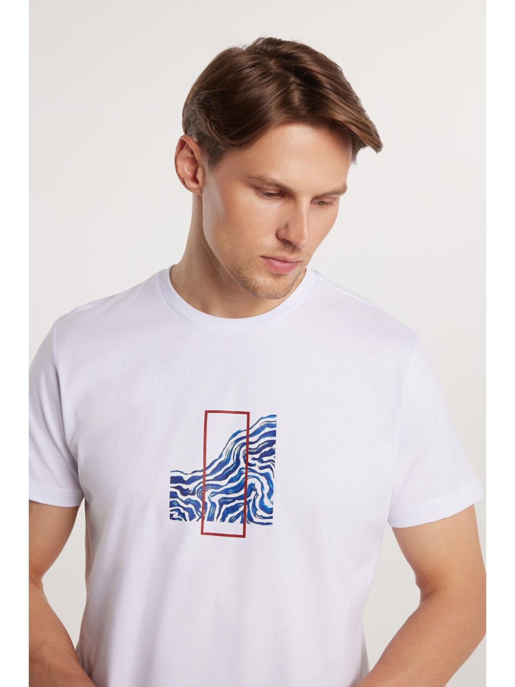 Erkek Slim Fit Dar Kesim %100 Pamuk Yumuşak Dokulu Baskılı Beyaz Bisiklet Yaka Tişört