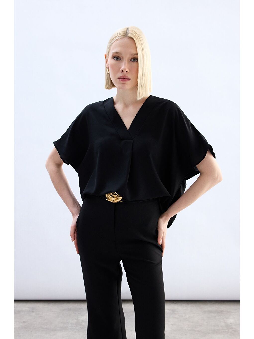 Geniş Kısa Kollu Bluz - Siyah