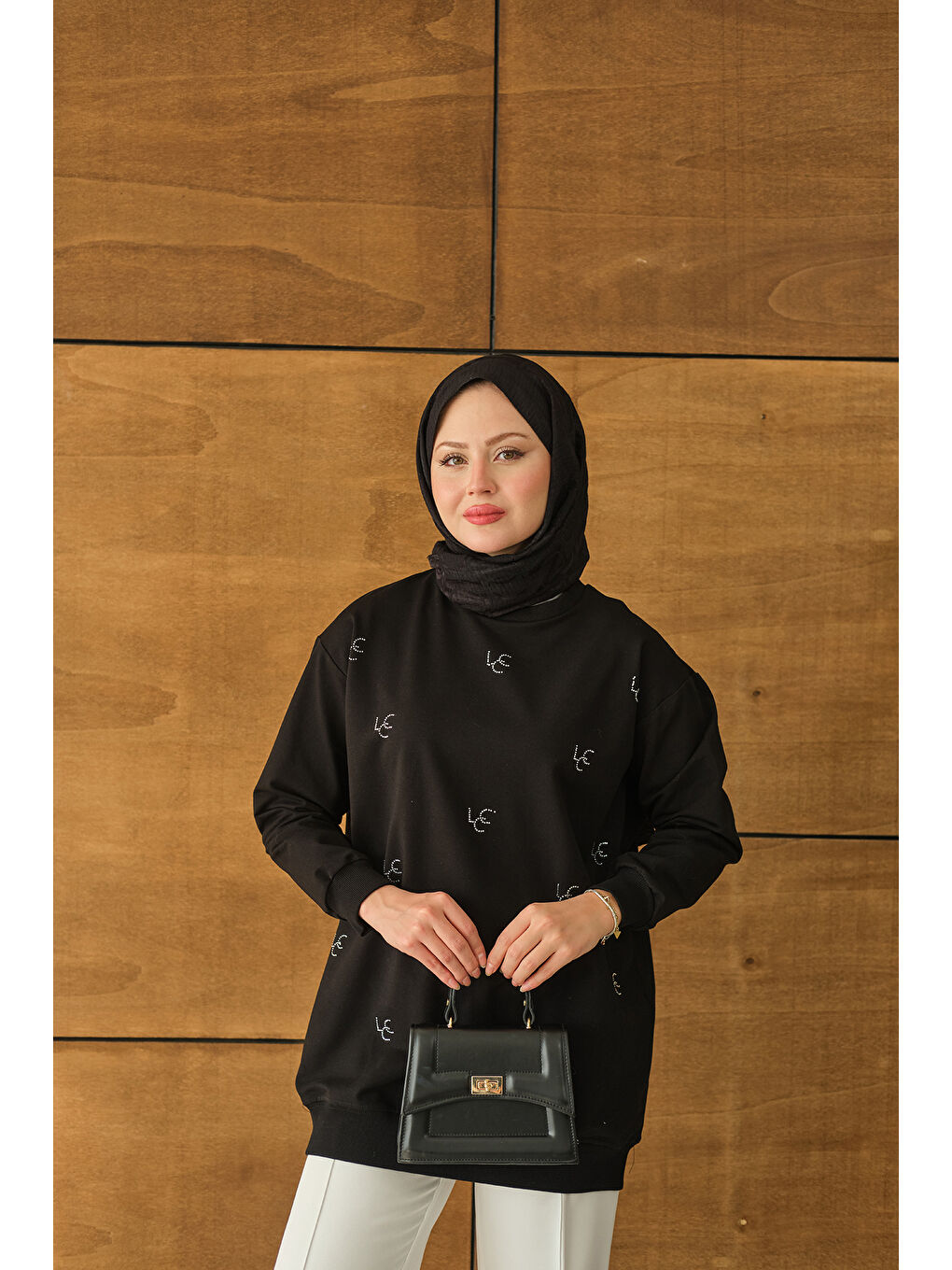 Kadın LCC Taş Detay Bisiket Yaka Sweat Siyah-3