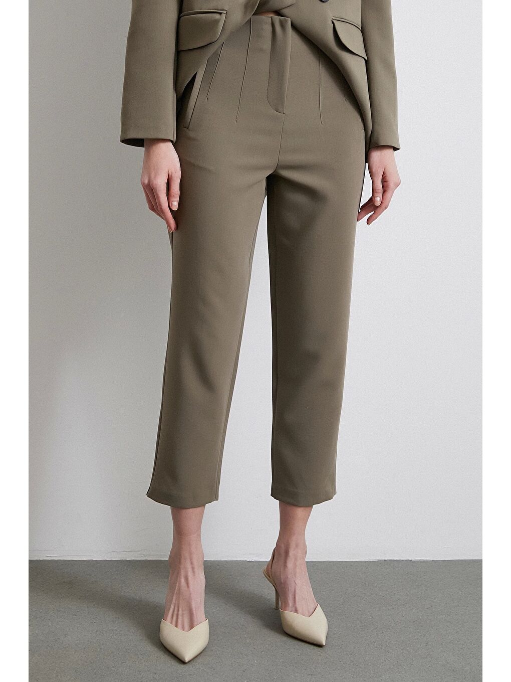 Önü Pensli Skinny Kumaş Pantolon Haki-1