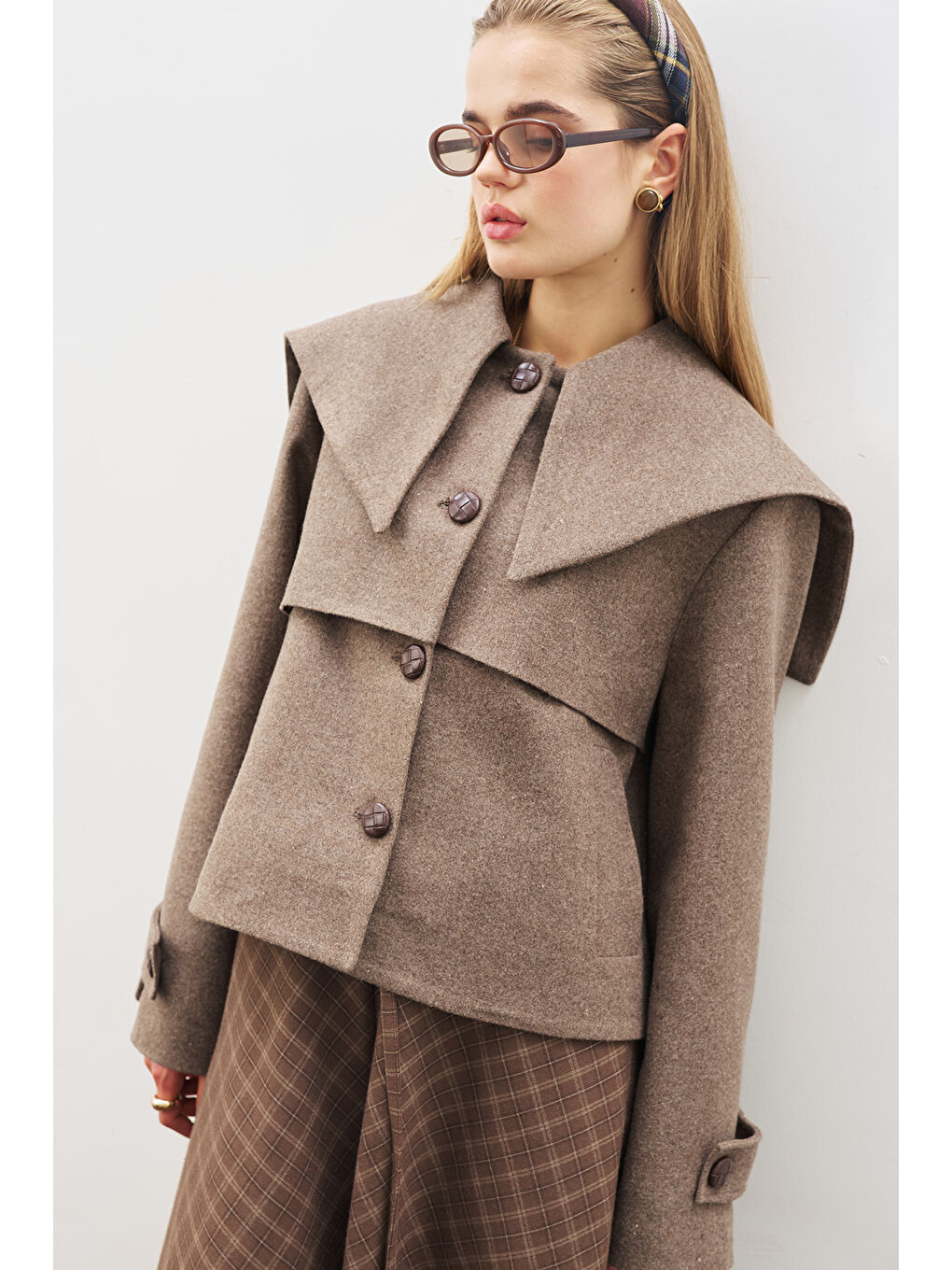 Bej Düğme Detaylı Kaşe Ceket Vizon-5