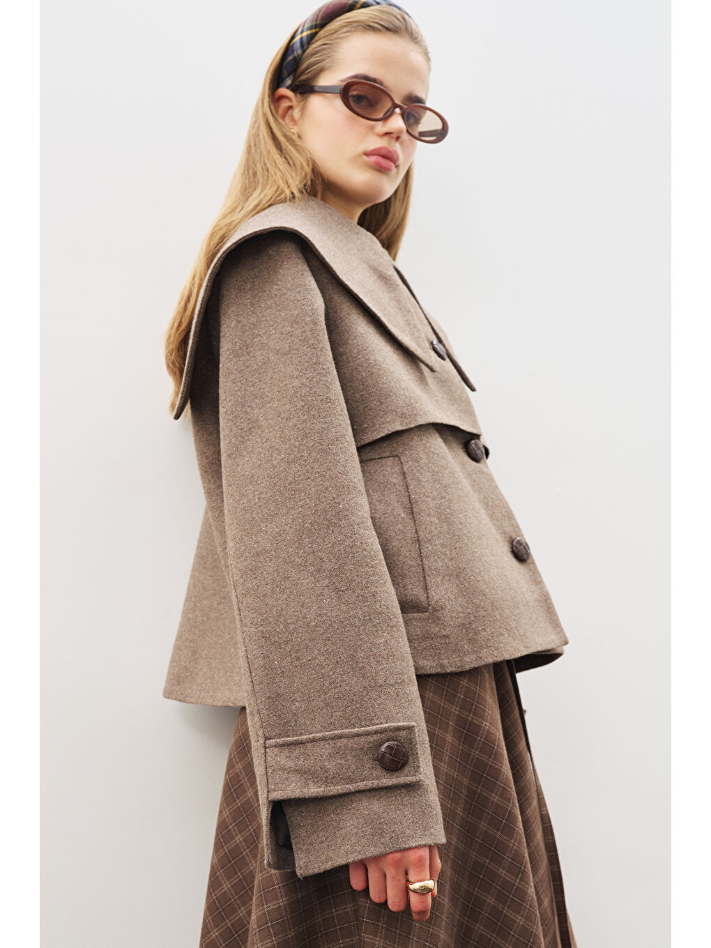 Bej Düğme Detaylı Kaşe Ceket Vizon-6