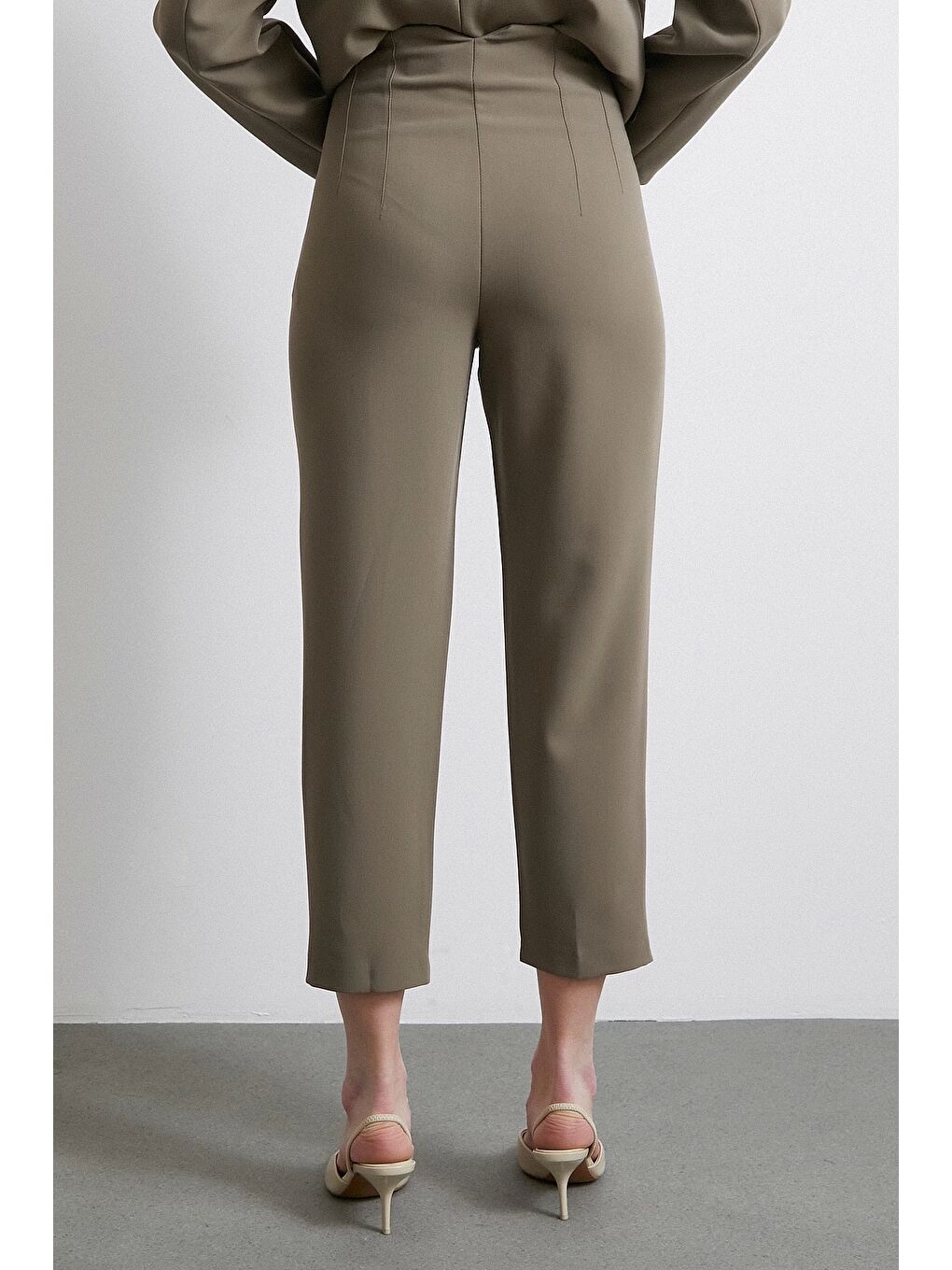 Önü Pensli Skinny Kumaş Pantolon Haki-3