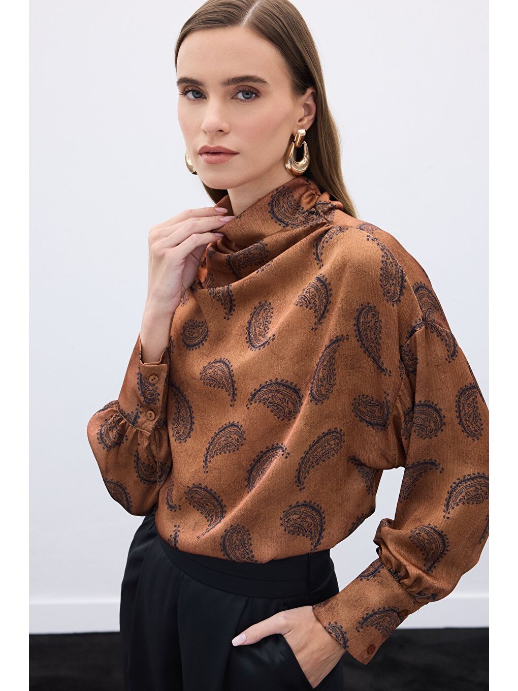 Kahverengi Degaje Yaka Desenli Bluz - Kahve-3