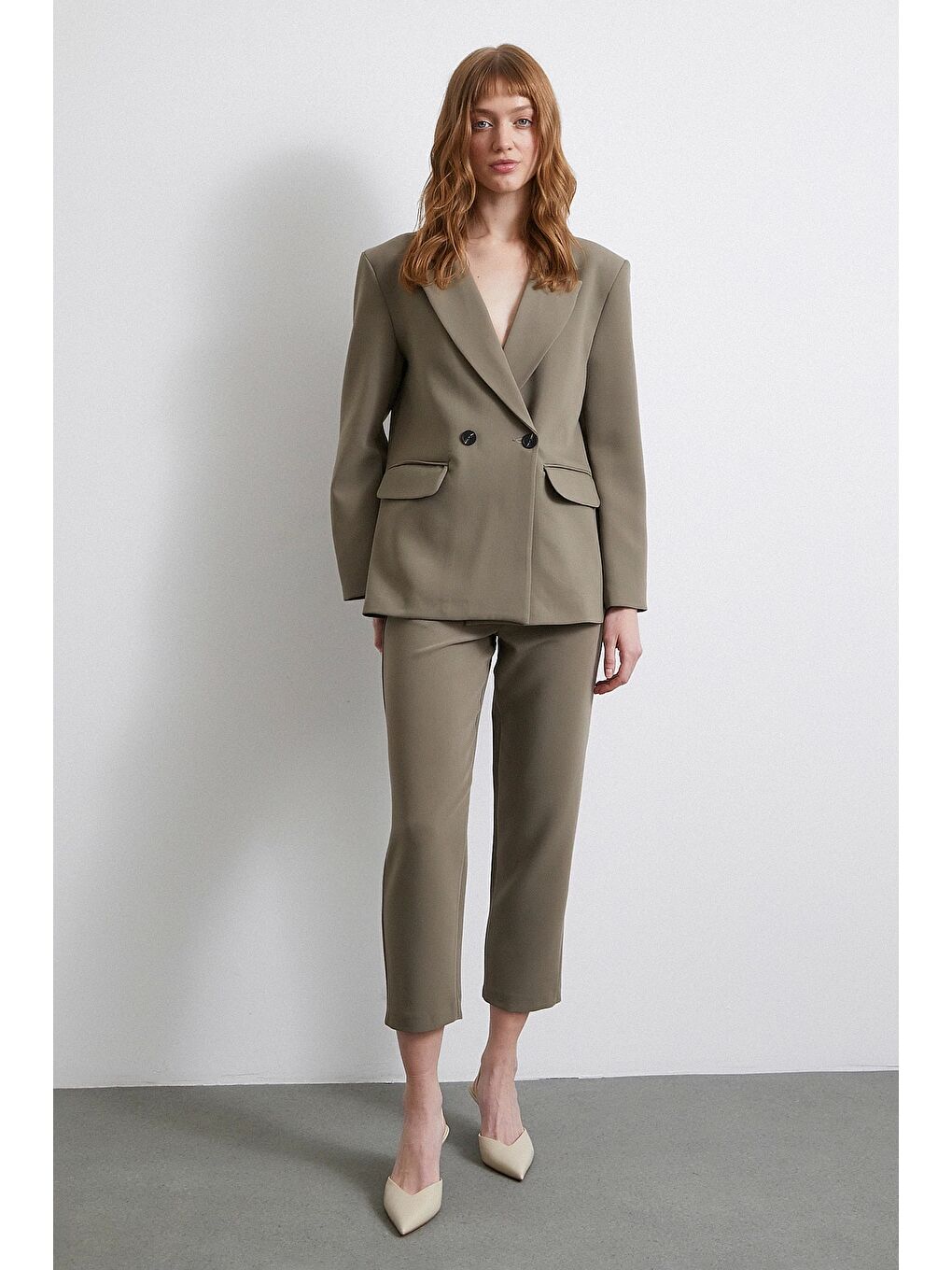 Önü Pensli Skinny Kumaş Pantolon Haki-5