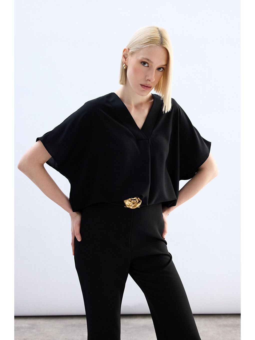 Geniş Kısa Kollu Bluz - Siyah-4