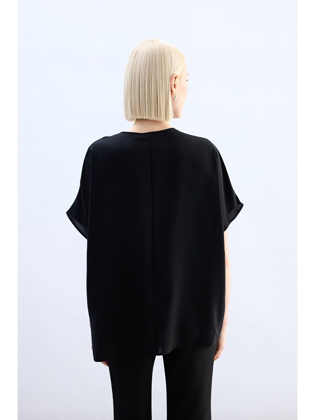 Geniş Kısa Kollu Bluz - Siyah-5