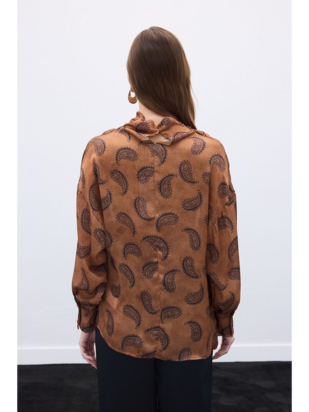 Kahverengi Degaje Yaka Desenli Bluz - Kahve-7