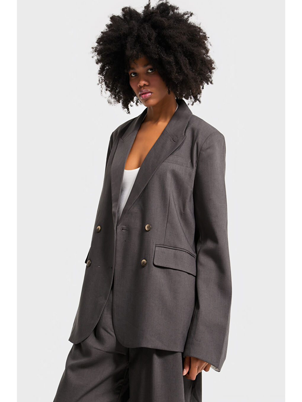 Kadın Antrasit Renk Süper Bol Kesim Kruvaze Düğmeli Tasarım Oversize Ceket-3