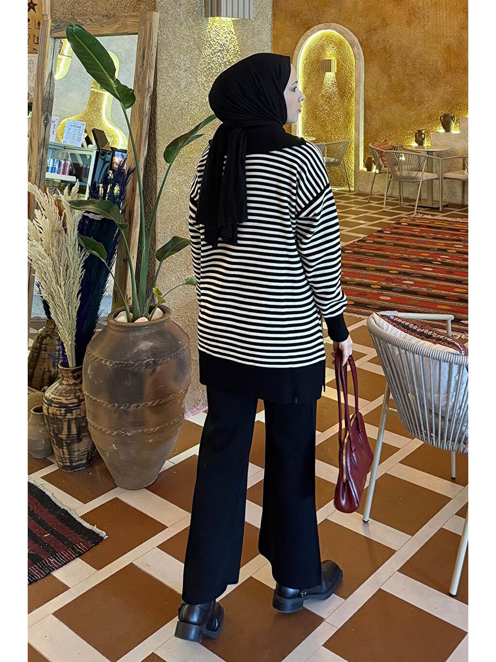 Çizgili Balıkçı Yaka Triko Takım Siyah-3