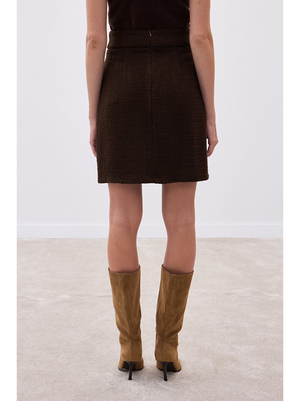 Kahverengi Düğme Detaylı Mini Tüvit Etek - Kahve-6