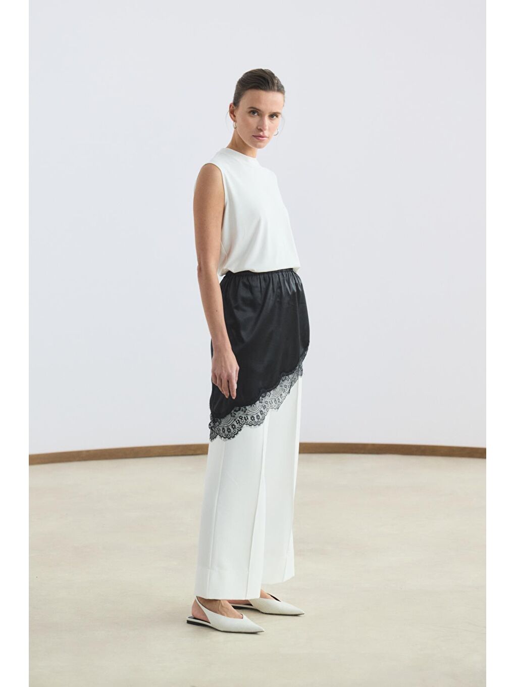 Dantel Şeritli Etek İçlik Siyah