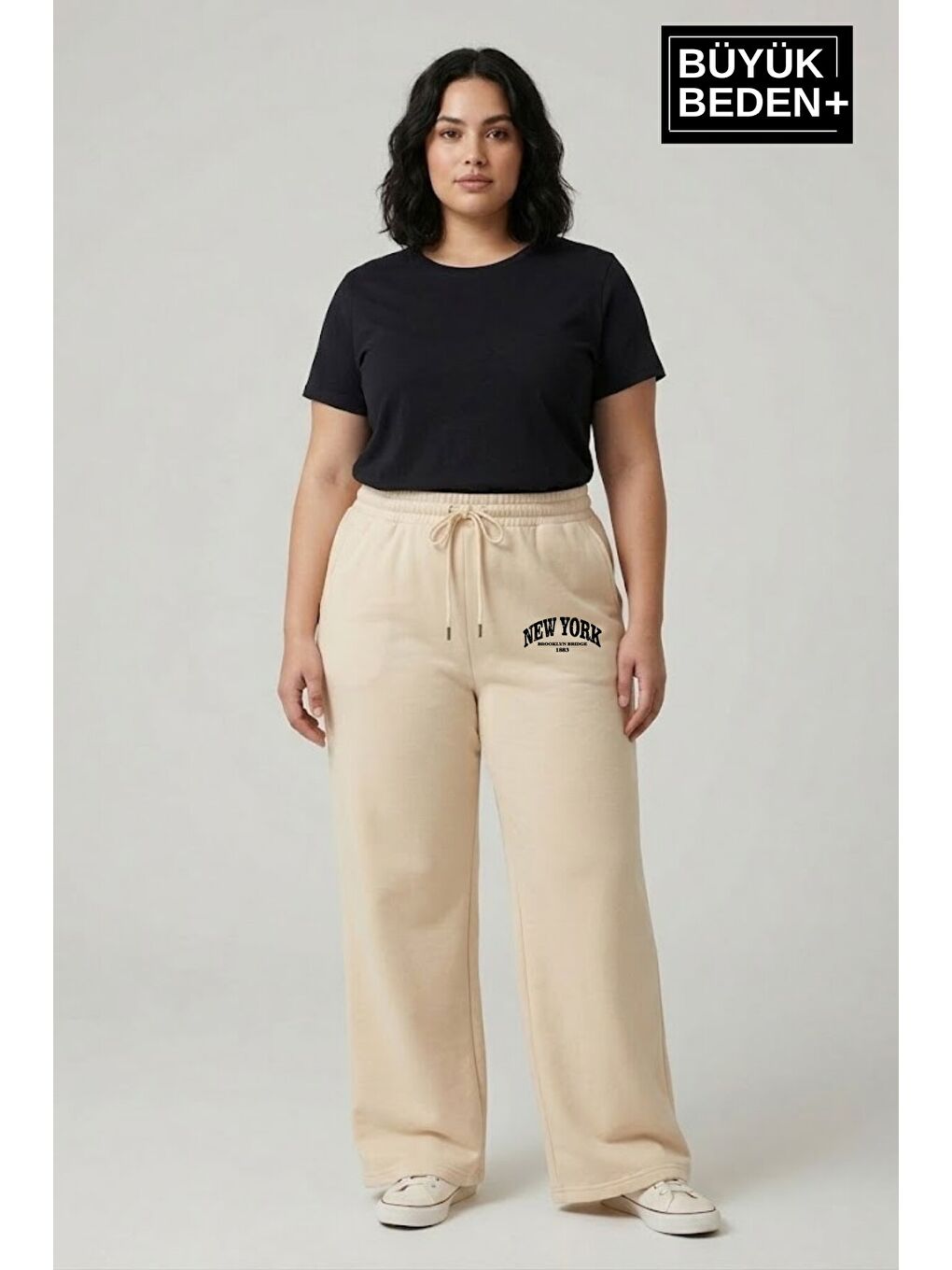 Bej Kadın Büyük Beden Bol Paça Yüksek Bel Lastikli NewYork Baskılı Eşofman Altı SPR26BEA988-5