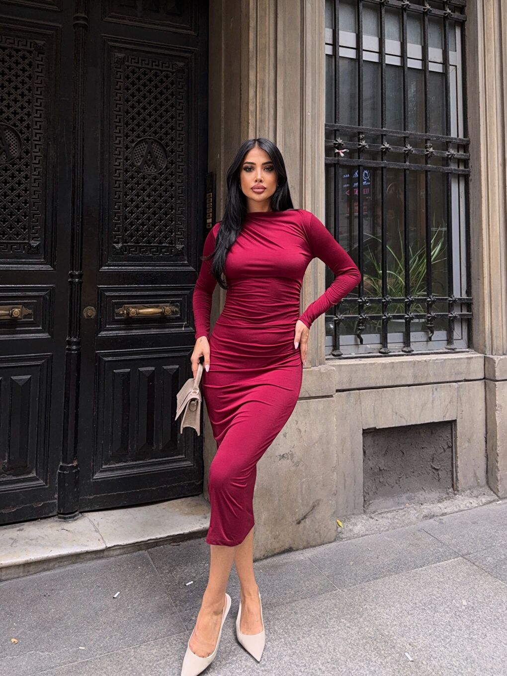 Bordo Yaka Detay Sandy Kumaş Elbise-1