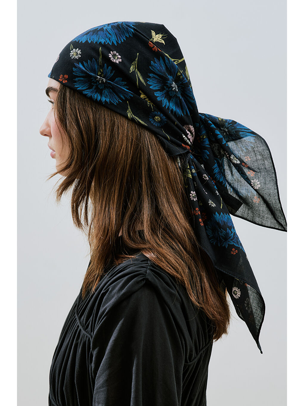 Beyaz Desenli Pamuklu Şal Cecıle-2