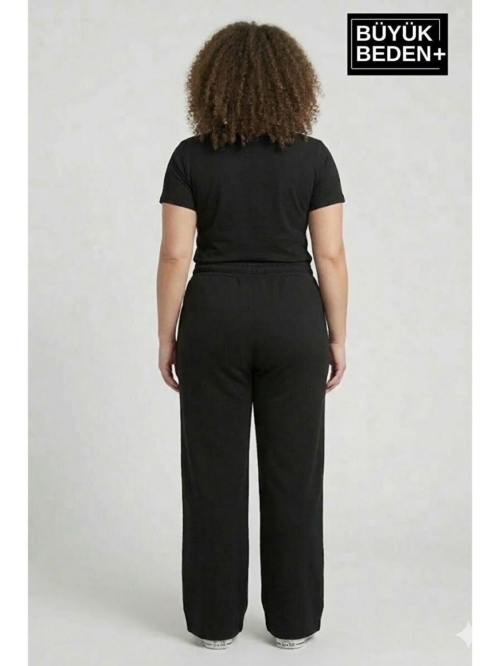 Siyah Kadın Büyük Beden Bol Paça Yüksek Bel Lastikli Salaş Eşofman Altı SPR26BEA988-3