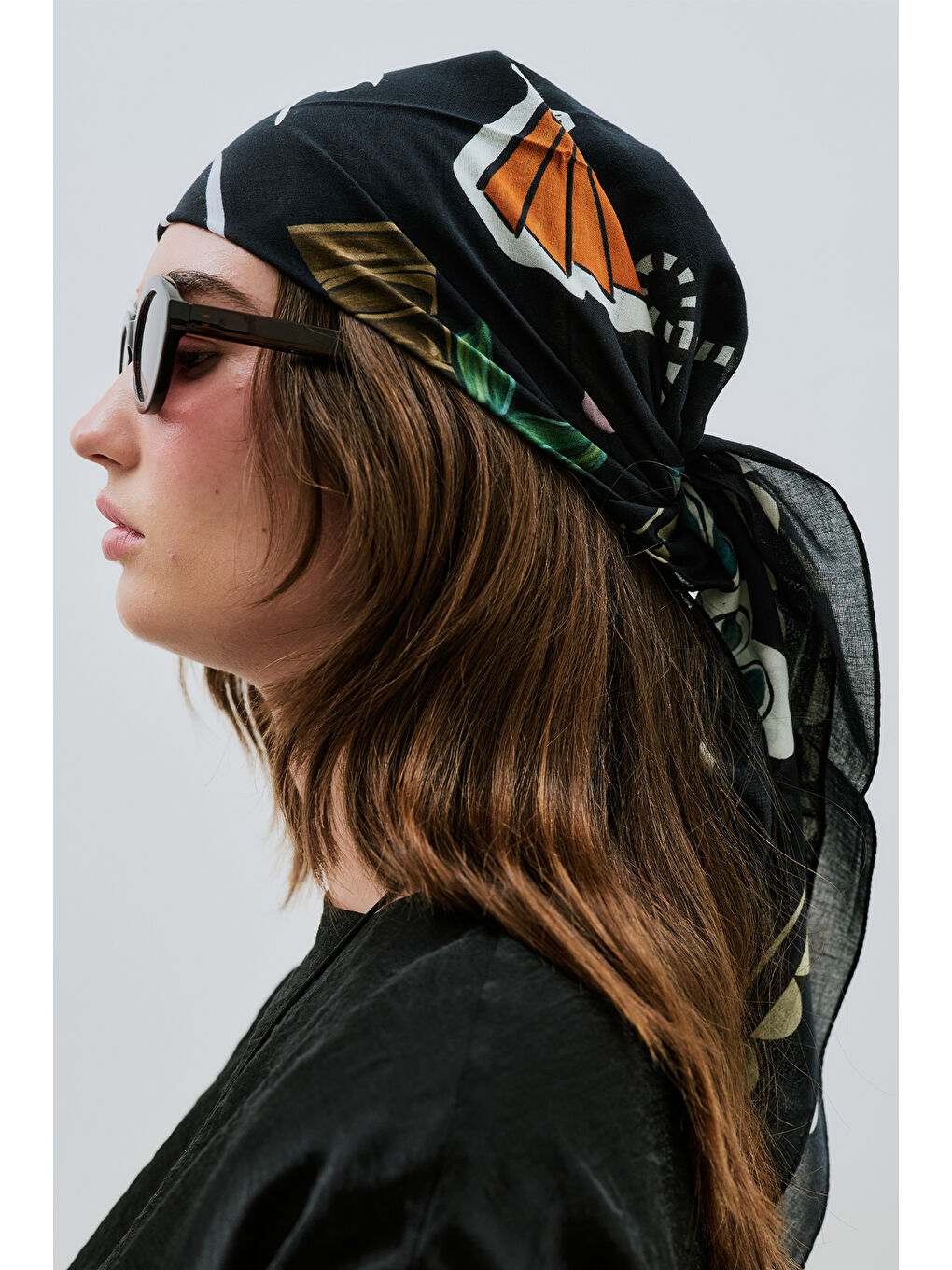 Sarı Desenli Pamuklu Şal Lıberty Siyah-4