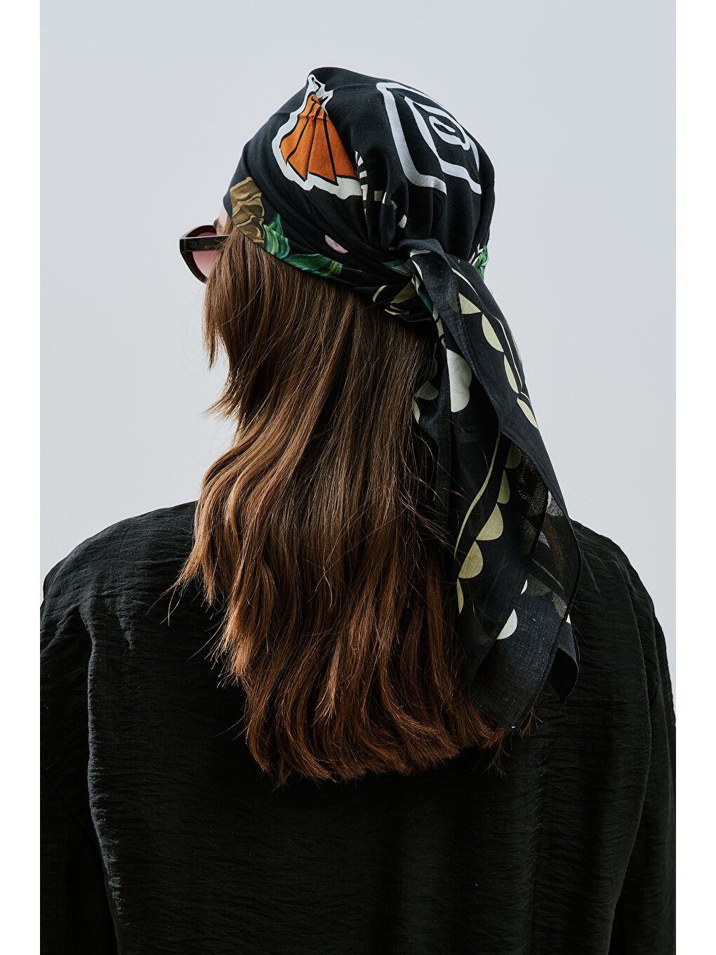 Sarı Desenli Pamuklu Şal Lıberty Siyah-5