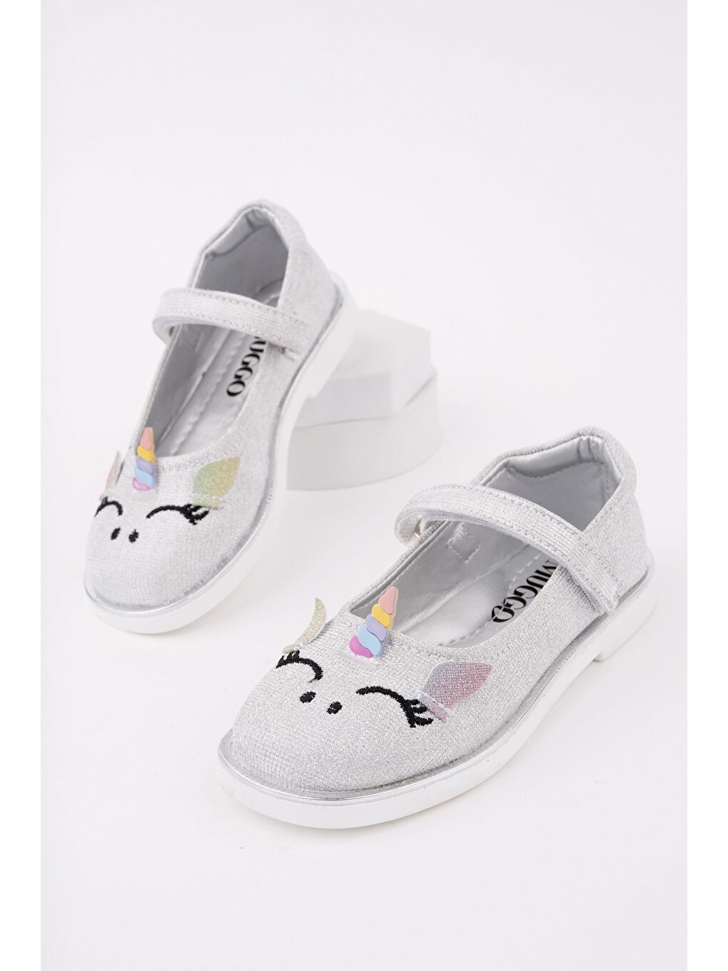 Gri PATY Cırtlı ve Simli Günlük Kız Çocuk Babet