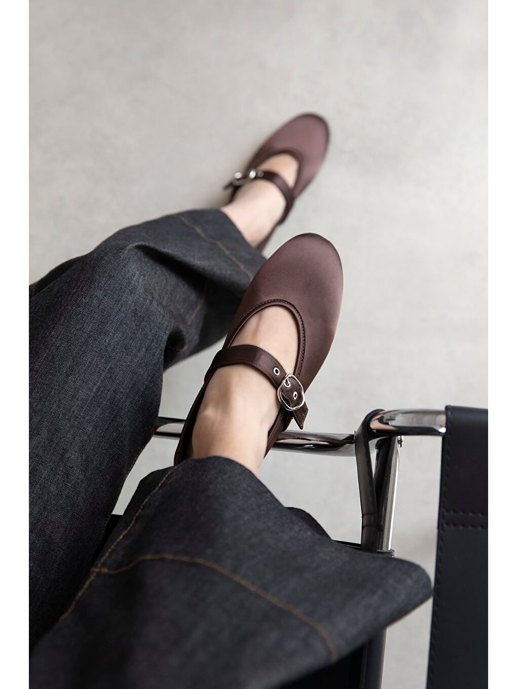 Kahverengi Paula Kadın Kemer Detay Saten Babet Kahve-1