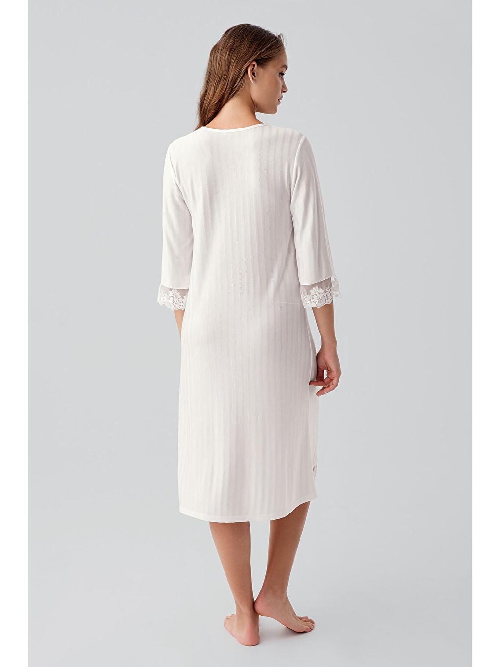 Ekru Truvakar Kollu Dantelli Düğmeli Esnek Viskoz Gecelik-4