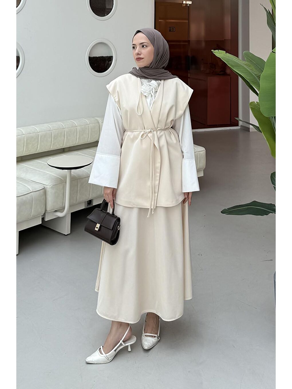 Ekru Yelek-Etek İkili Tesettür Takım Krem