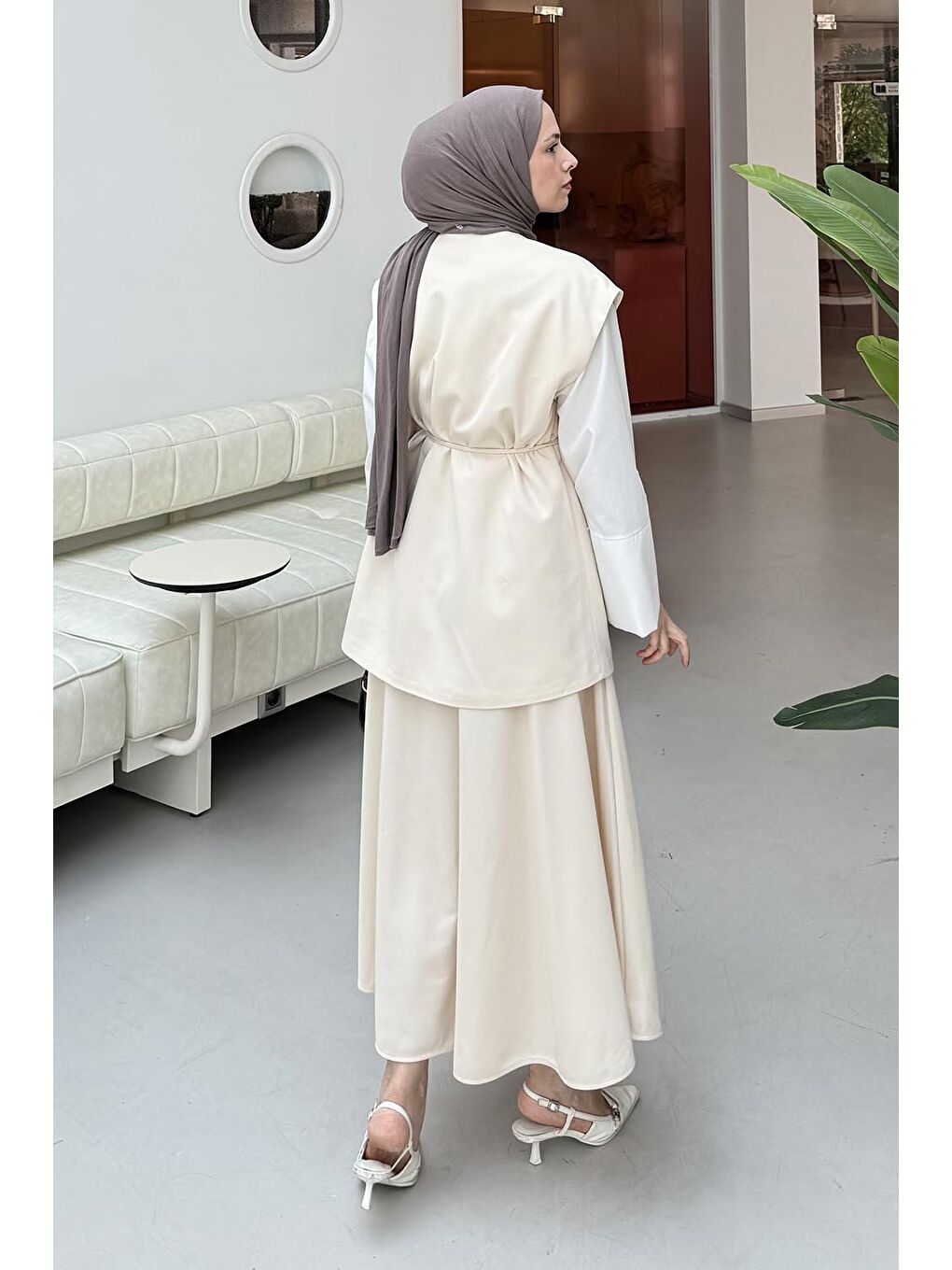 Ekru Yelek-Etek İkili Tesettür Takım Krem-3