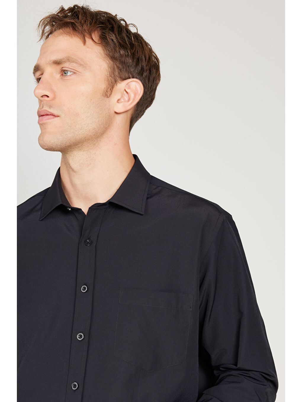 Erkek Siyah Kolay Ütülenebilir Non-Iron Pamuklu Comfort Fit Geniş Kesim Klasik Yaka Gömlek-4