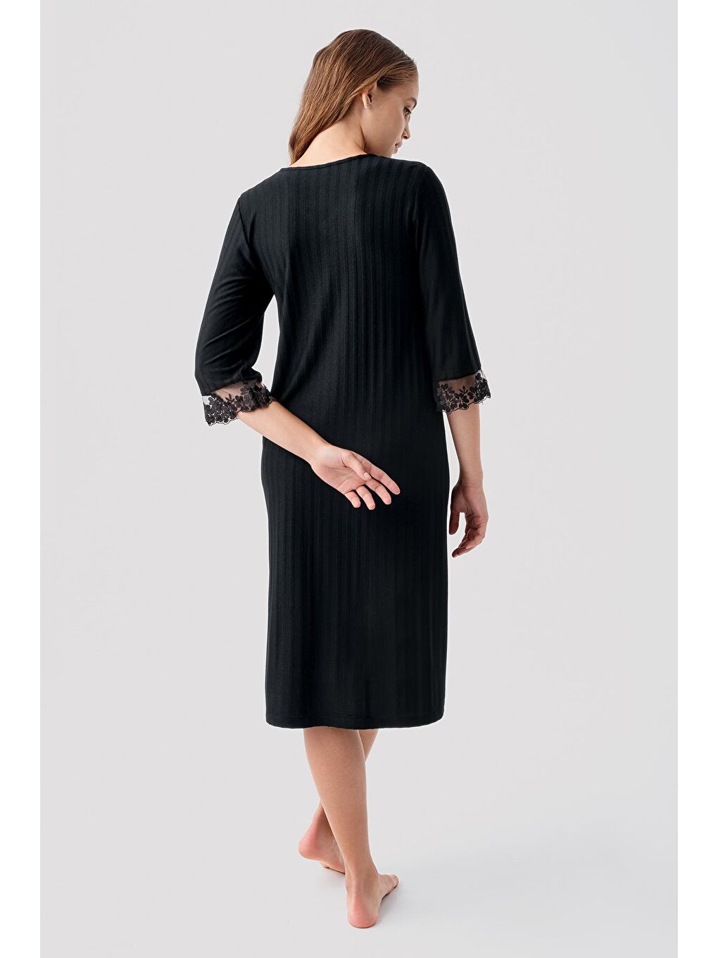 Siyah Truvakar Kollu Dantelli Düğmeli Esnek Viskoz Gecelik-6