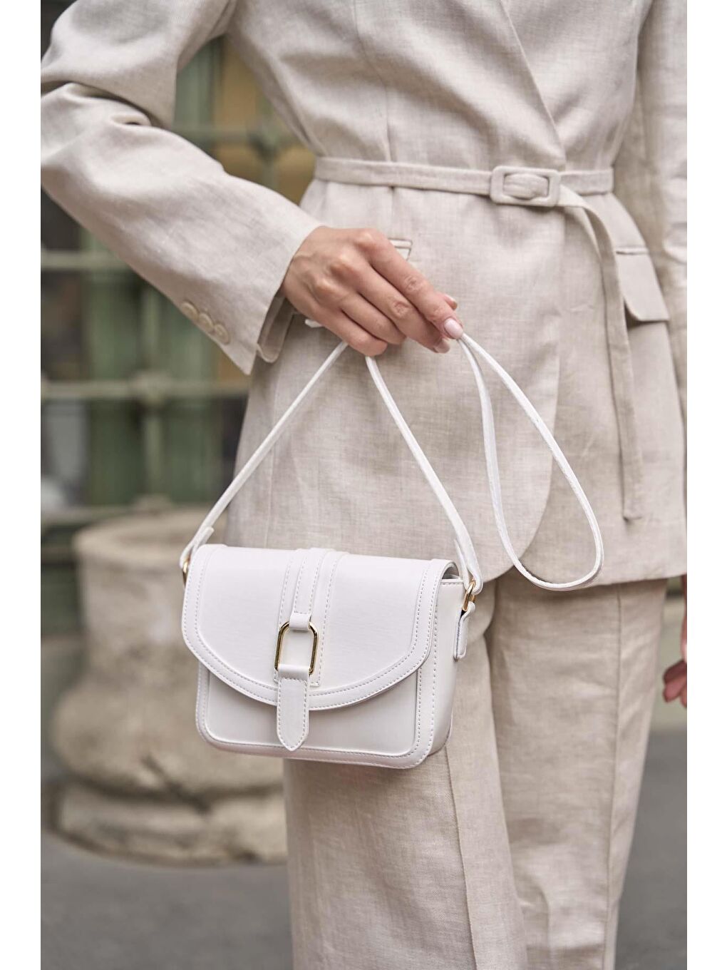 Tokalı Deri Görünümlü Mini El Ve Omuz Çantası Beyaz-3