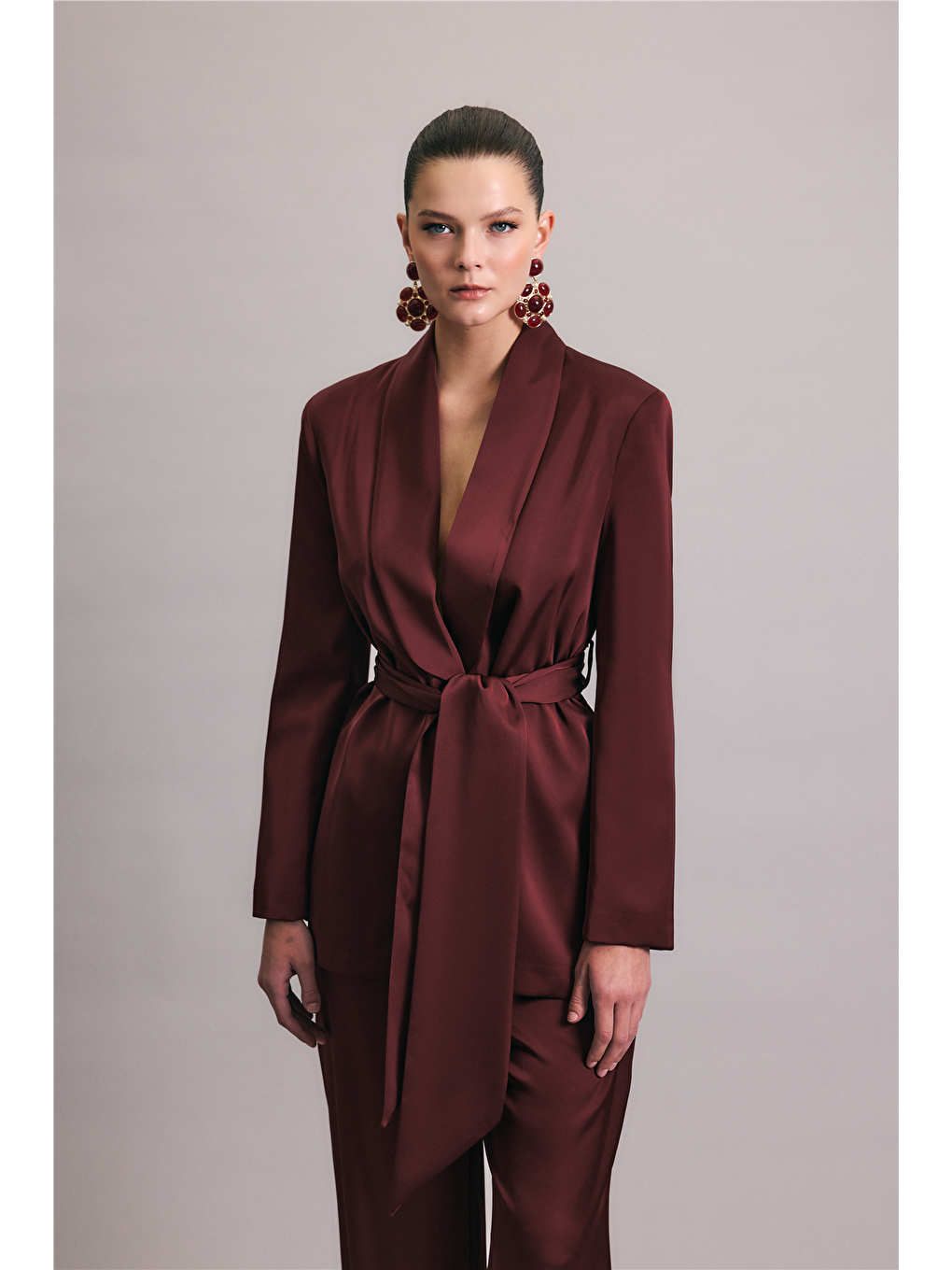 Kuşaklı Saten Ceket - Bordo