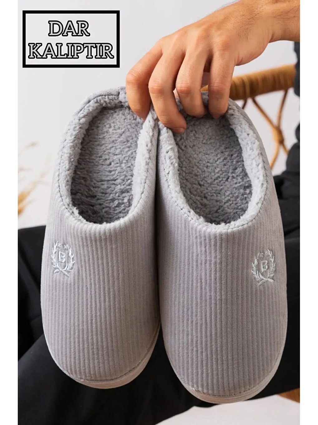 Gri Unisex Nakışlı Kadife Ev Terliği-2