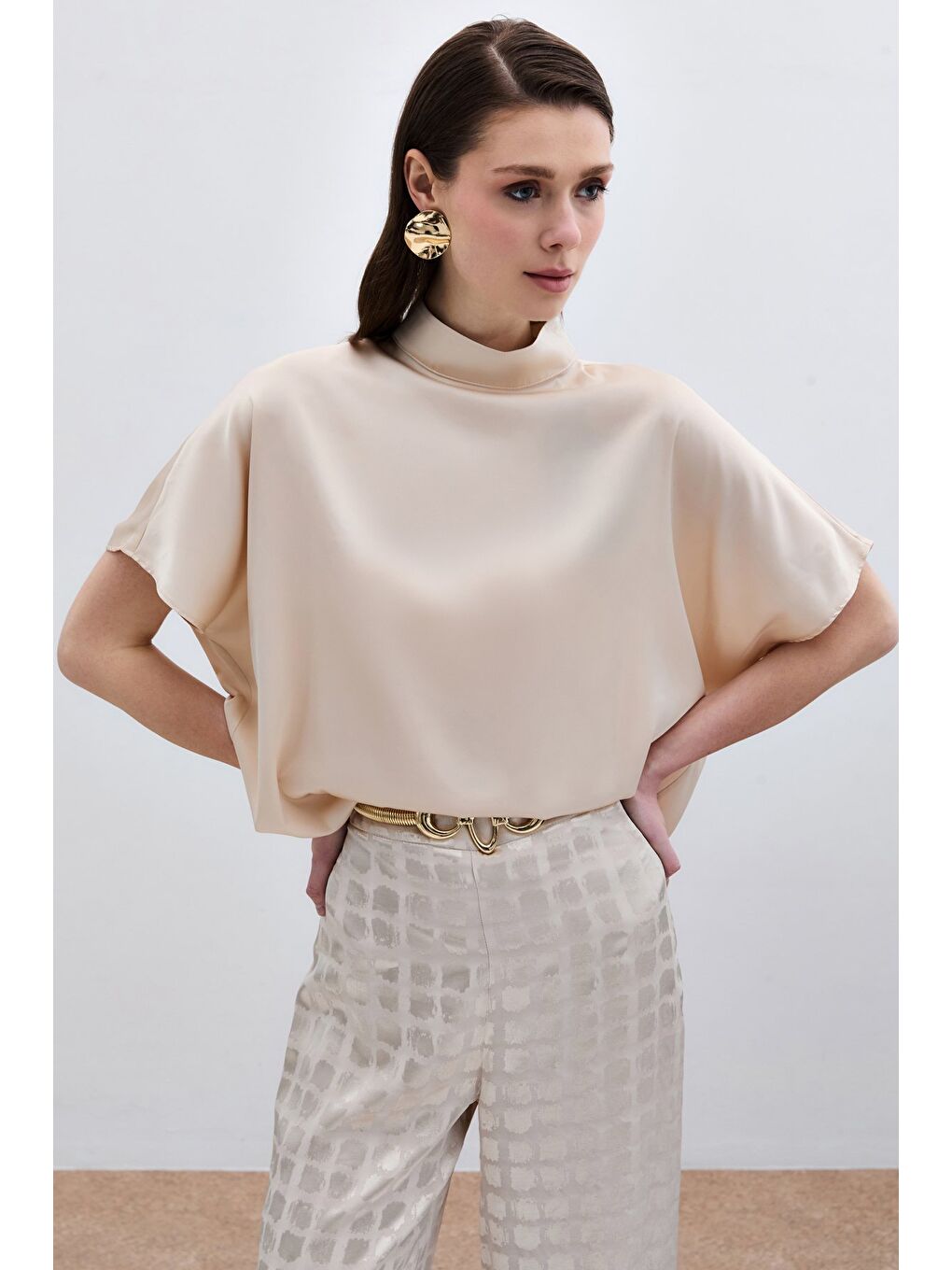 Yarasa Kol Salaş Bluz - Bej-6
