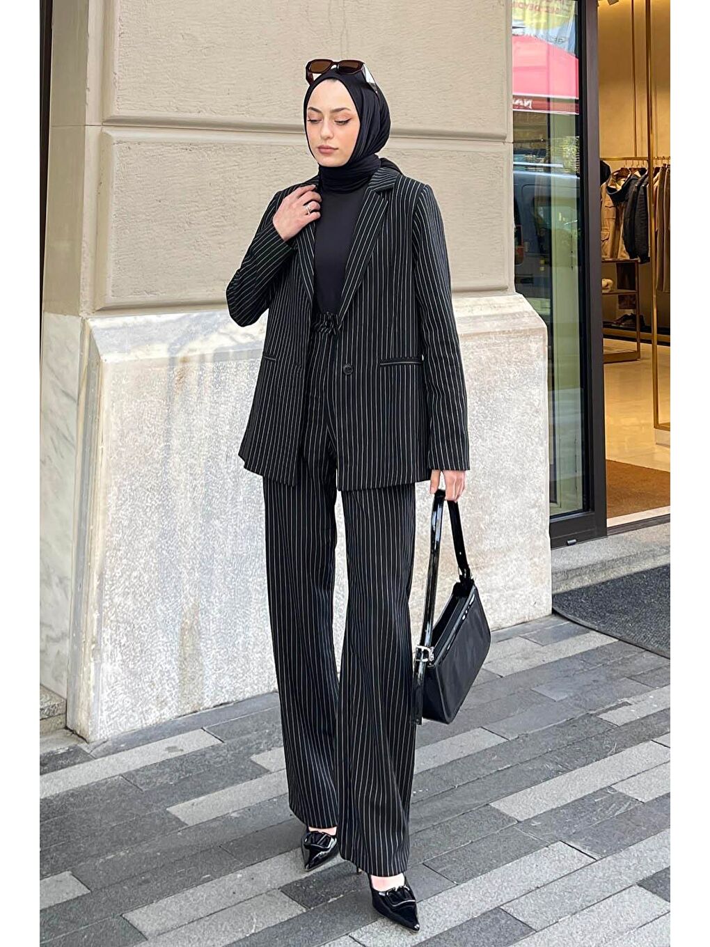 Çizgili Ceket Tesettür Takım Siyah-1