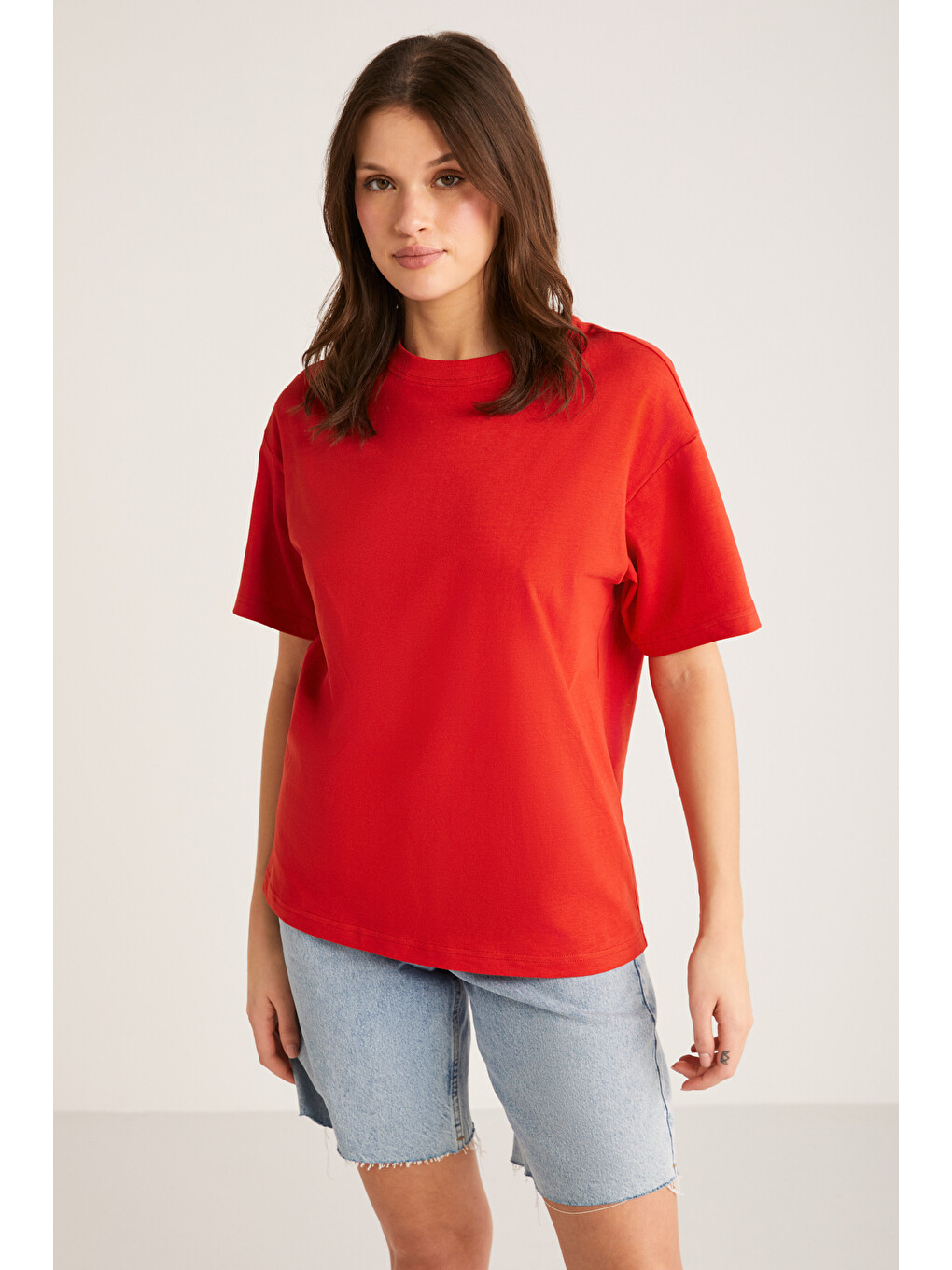Lagertha Kadın %100 Organik Pamuklu Regular Fit Bisiklet Yaka Kısa Kollu Kırmızı T-shirt