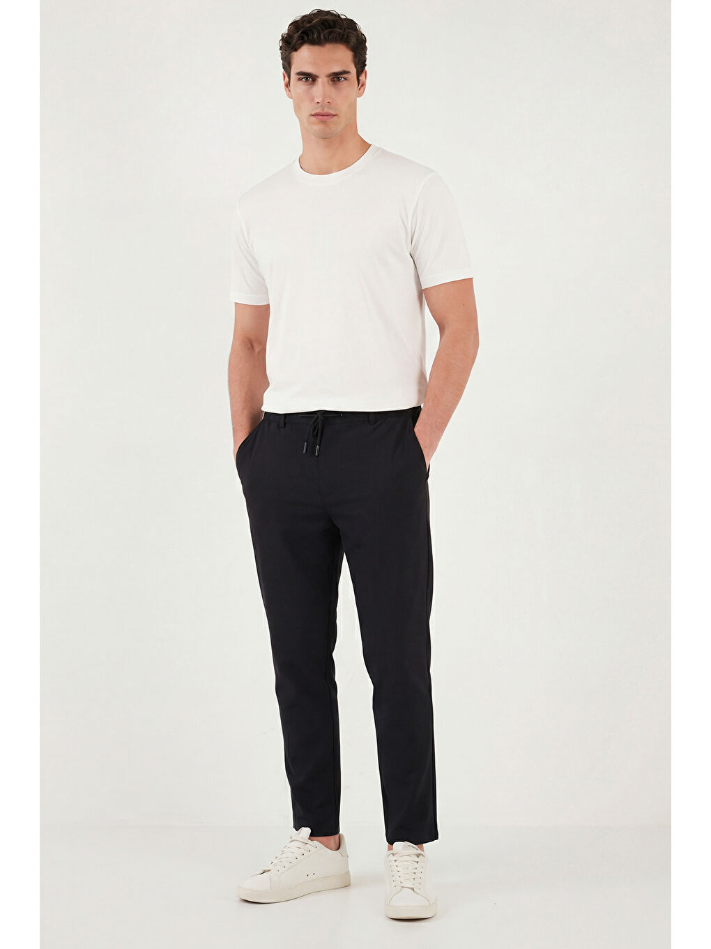 Siyah Pamuklu Regular Fit Normal Bel Pantolon CF26S615261-2