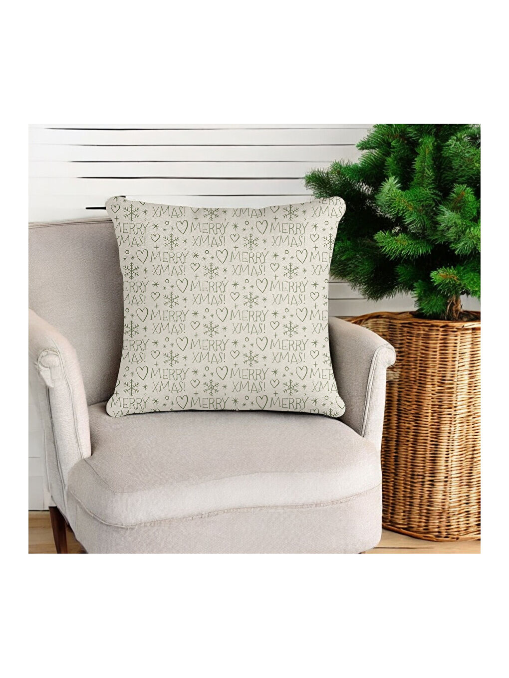 Yılbaşı Temalı "Merry Christmas" Yazı Kalp Kar Tanesi  Baskılı Kırlent Kılıfı - Beyaz 43x43-1