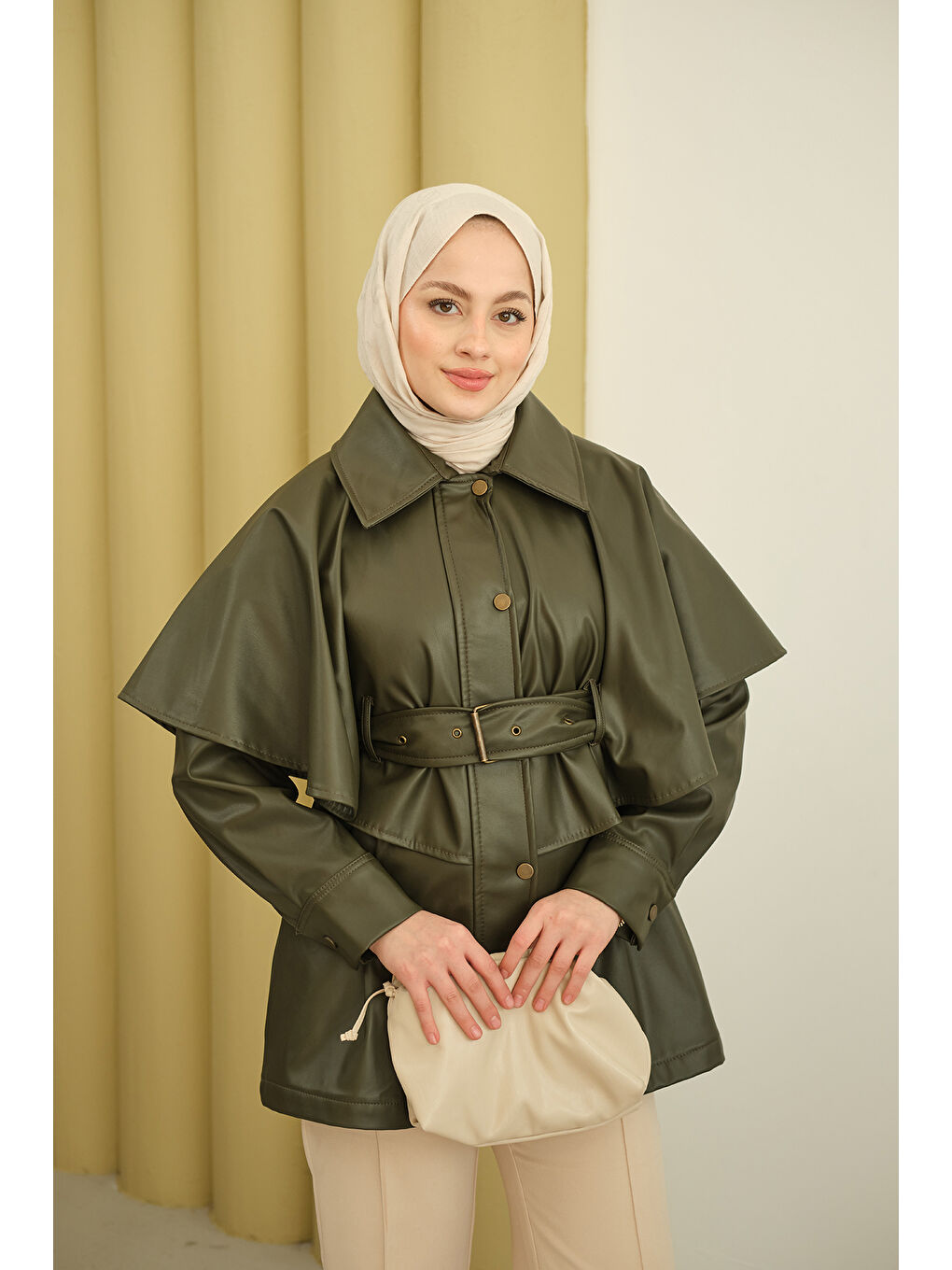 Kadın Pelerin Detay Kemerli Deri Trenç Haki Yeşil-1