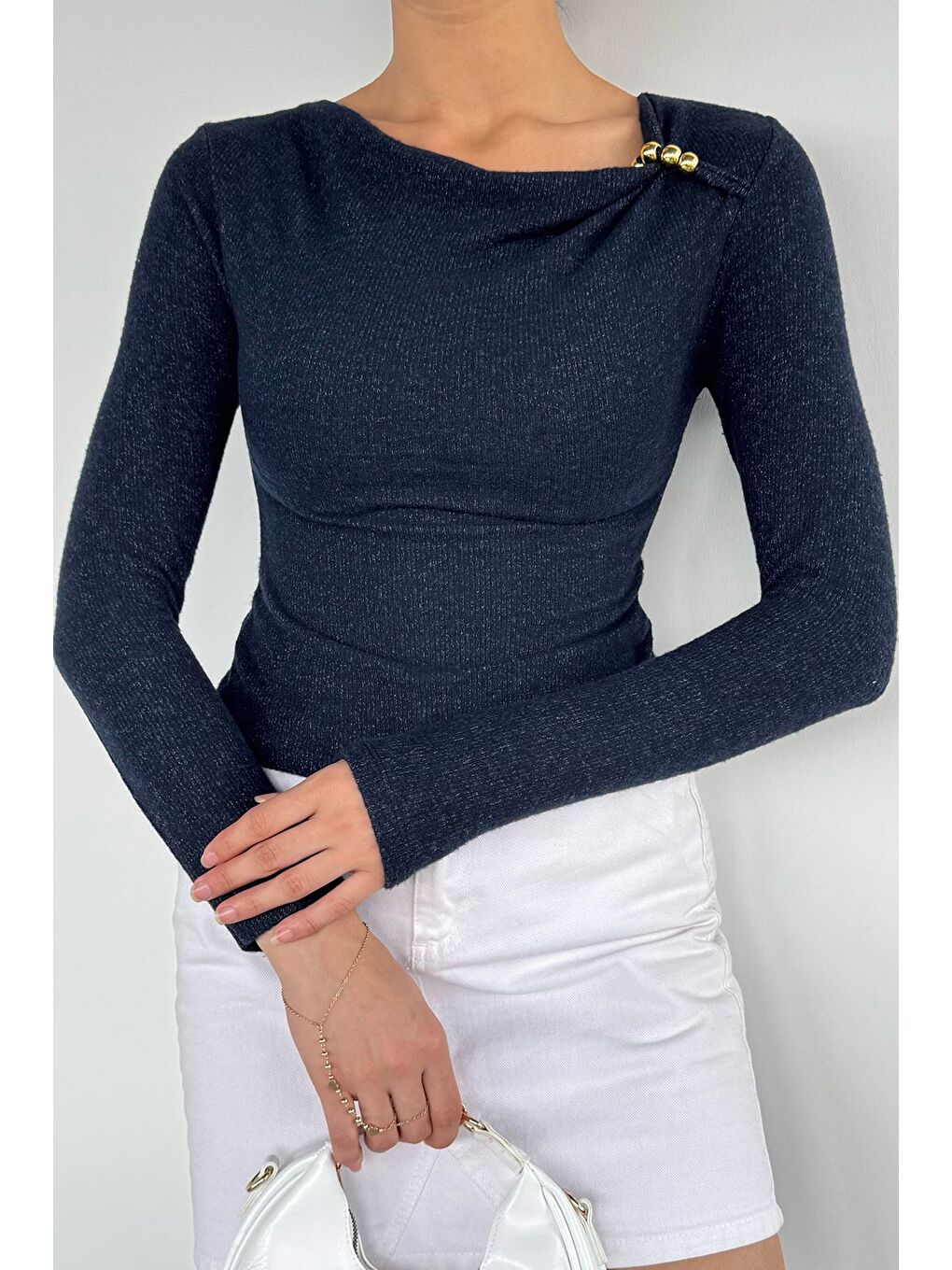 Lacivert Kadın Omuz Aksesuarlı Bluz