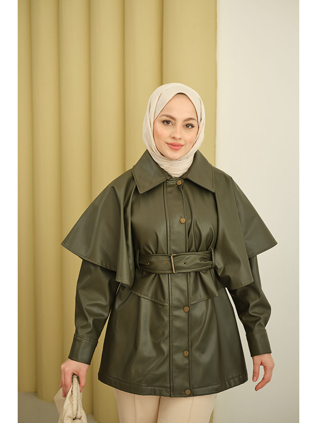 Kadın Pelerin Detay Kemerli Deri Trenç Haki Yeşil-4