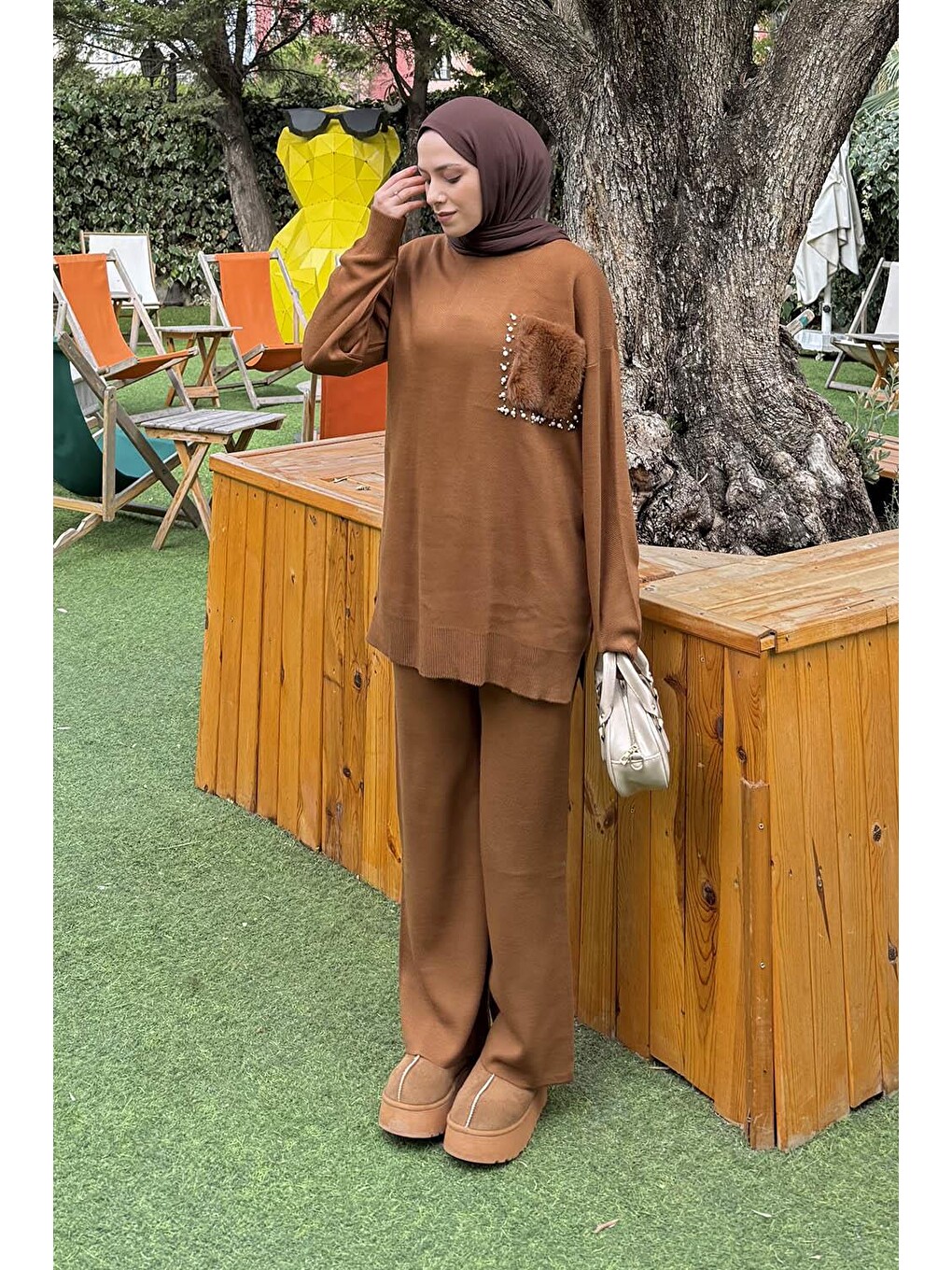 Kahverengi Pelüş Cep Triko Takım Camel