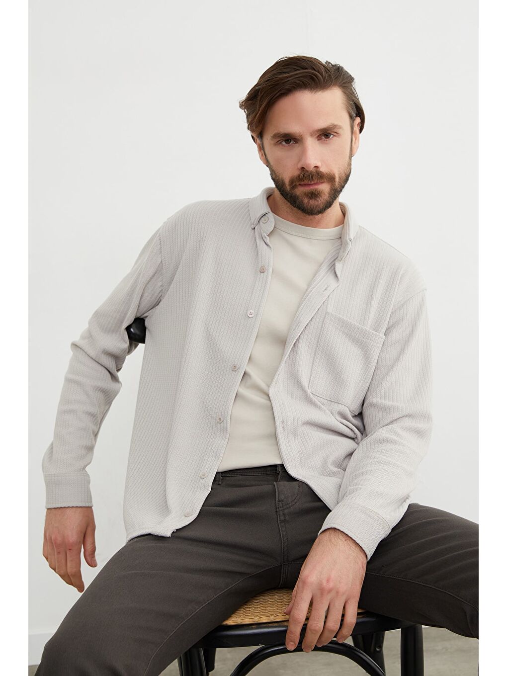 Bej Jakarlı Tek Cepli Gömlek