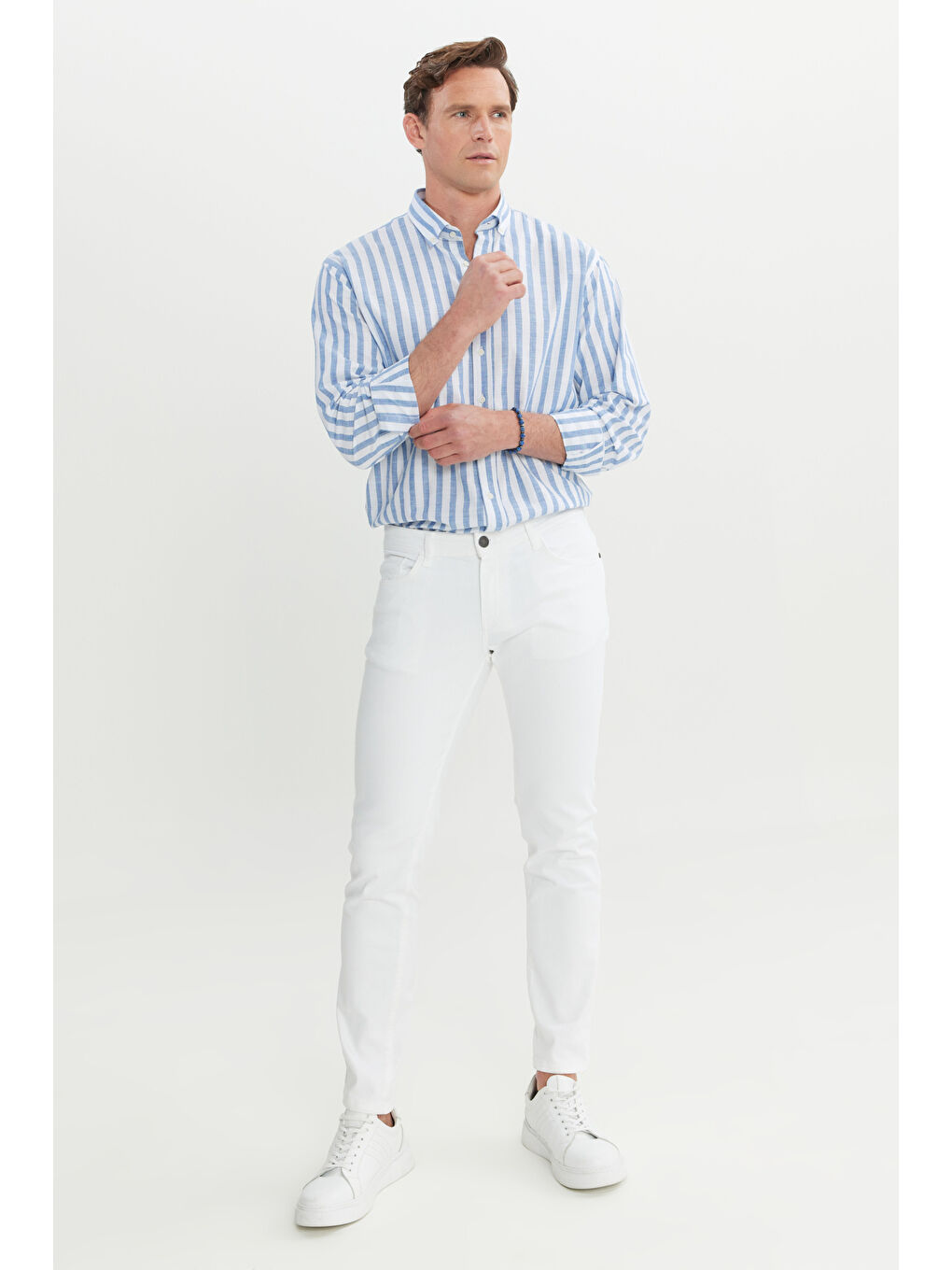 Erkek Mavi-Beyaz %100 Pamuk Comfort Fit Rahat Kesim Düğmeli Yaka Çizgili Gömlek-2