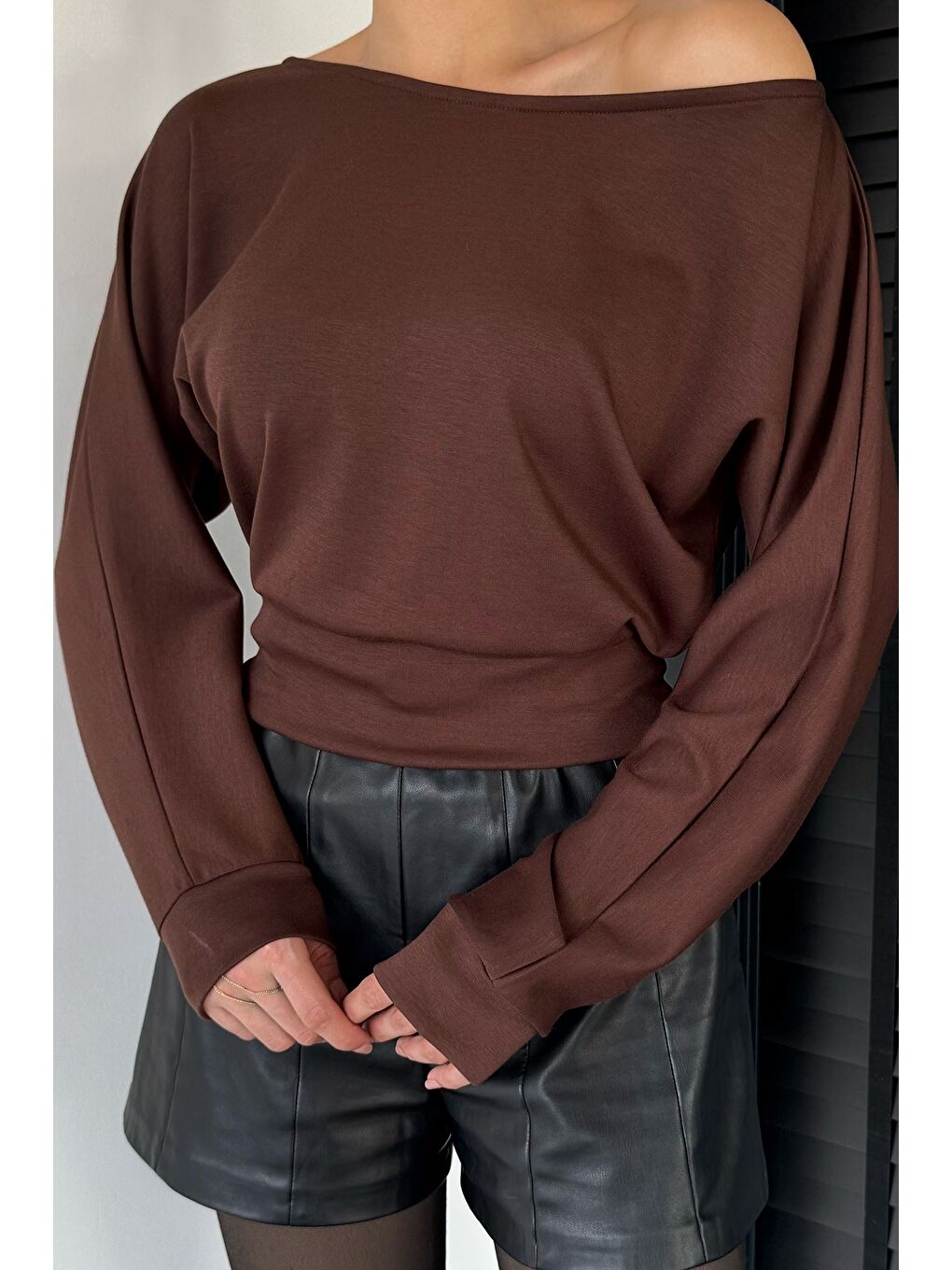 Kahverengi Kadın Yarasa Kol Bluz