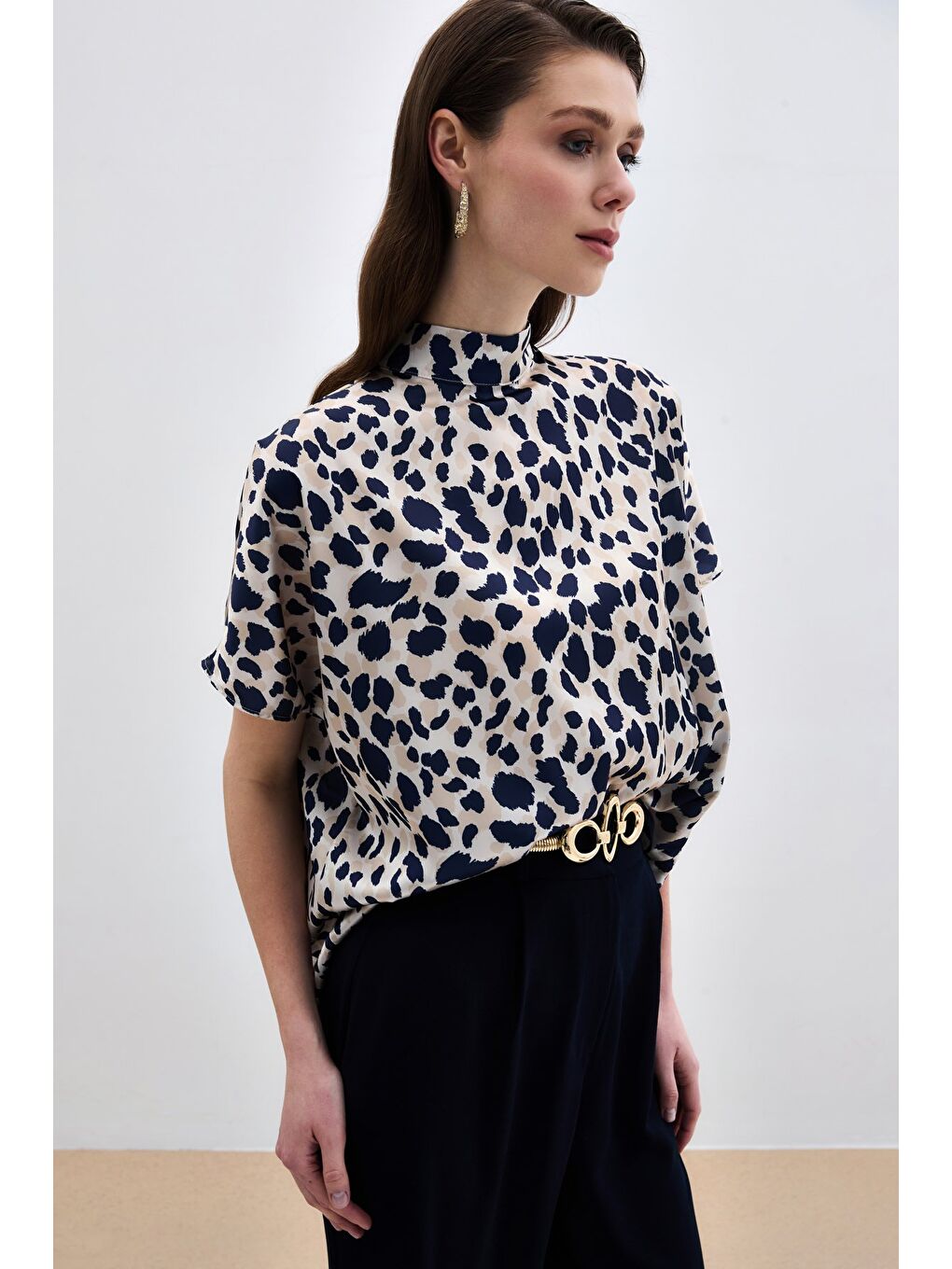 Yarasa Kol Salaş Bluz - Bej-Lacivert-3