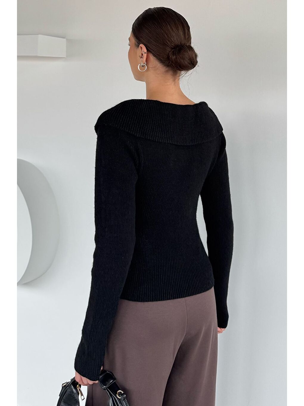 Siyah Kadın Fiyonklu Bel Yırtmaç Detaylı Triko Bluz-3