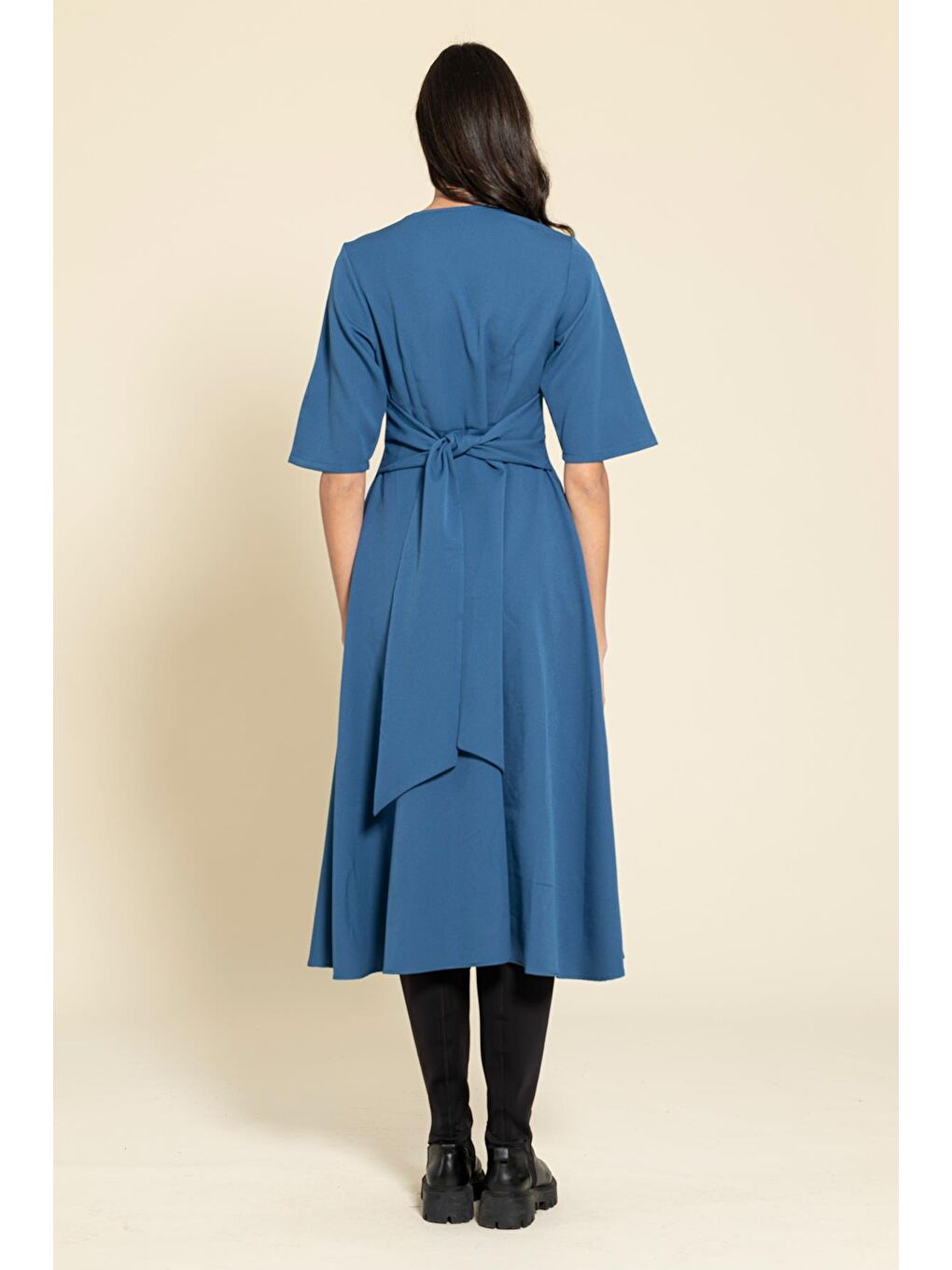 Kare Yaka Kuşaklı Mavi Elbise-1